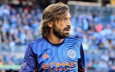 HK体育精华-亚马尔凌空抽射